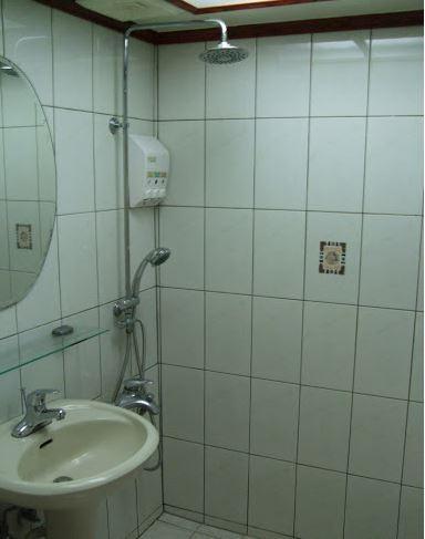 Golden Swallow Hotel Синьчжу Номер фото