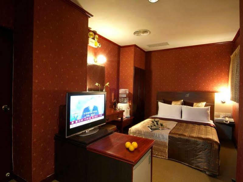 Golden Swallow Hotel Синьчжу Экстерьер фото