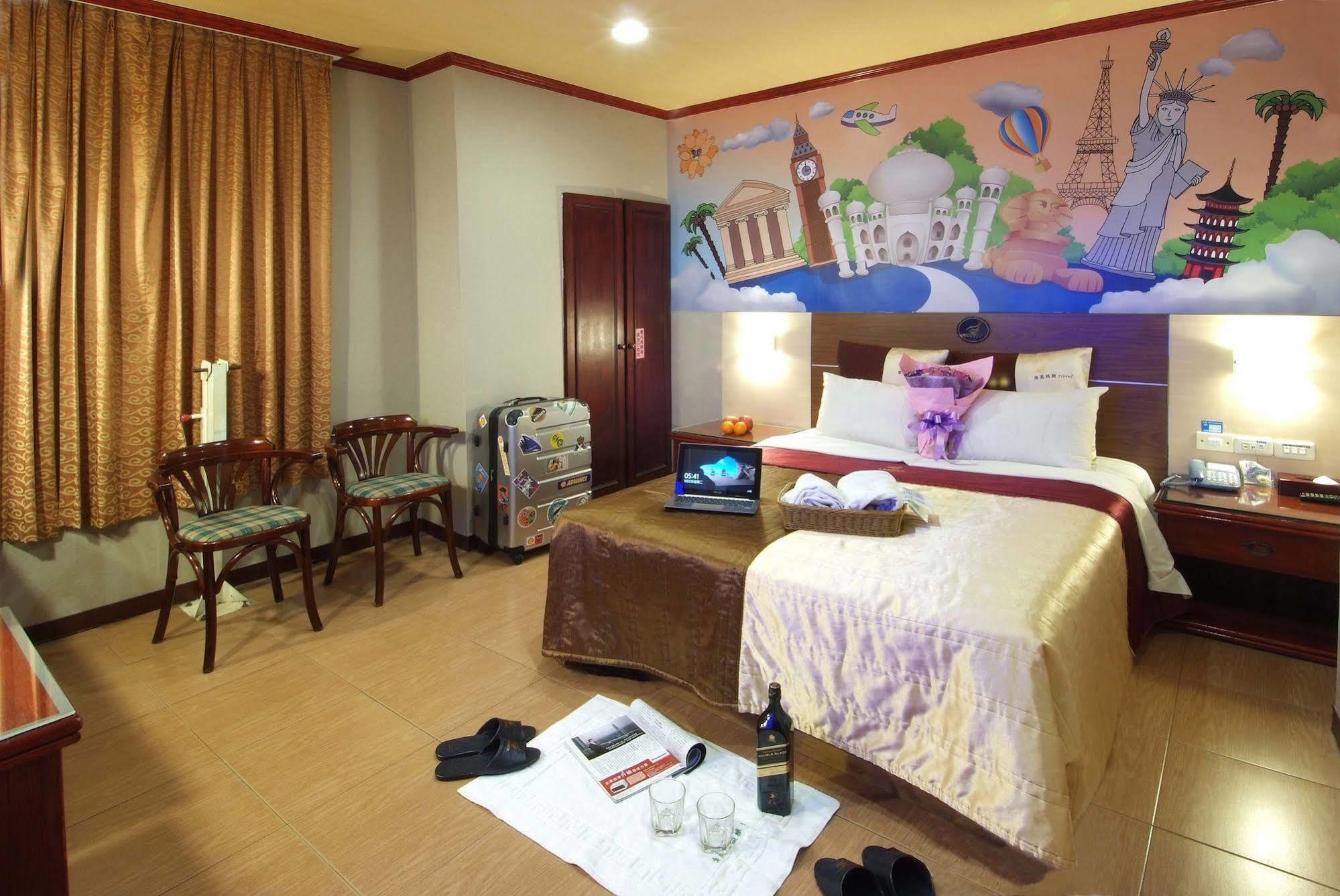 Golden Swallow Hotel Синьчжу Экстерьер фото
